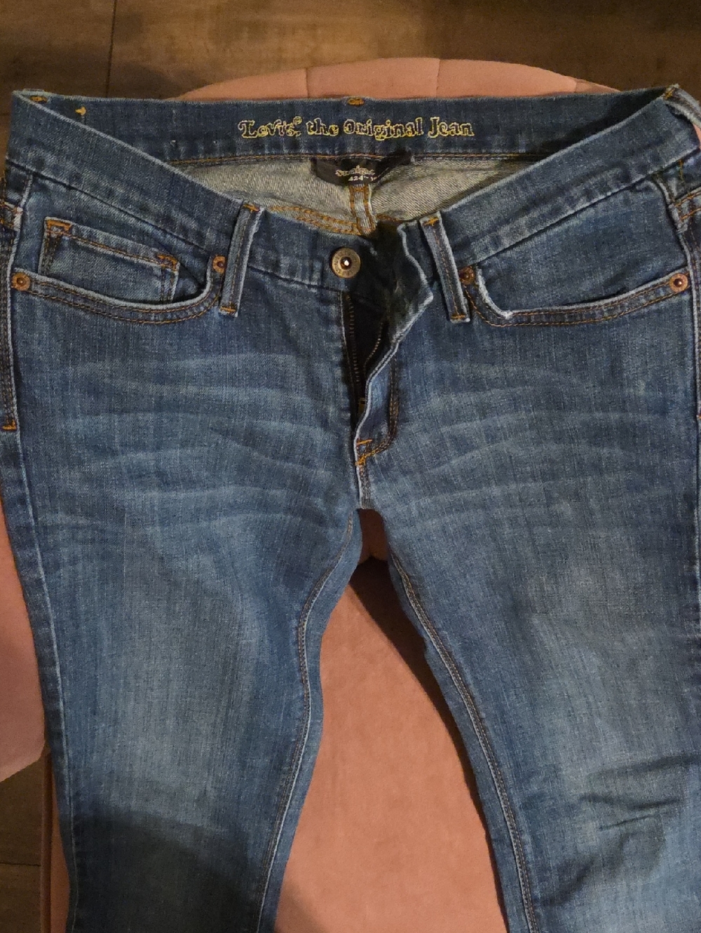 Levi's Women's Medium Blue Skinny Jeans